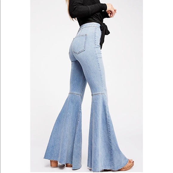 Pants - 💥NWT LAST ONE💥 Raw Hem Denim Bell Bottom Jeans